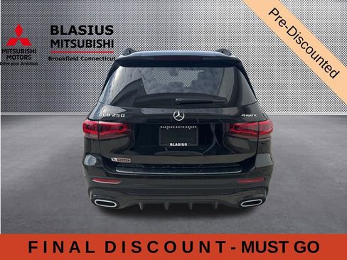 Used 2021 Mercedes-Benz GLB 250 4MATIC w/ AMG Line image 13