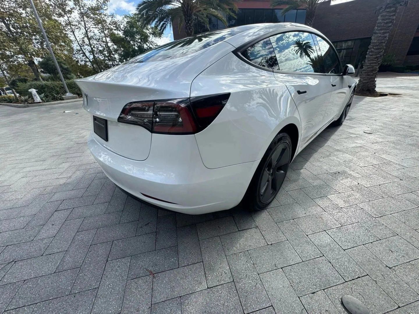 Used 2023 Tesla Model 3 Standard Range RWD image 8