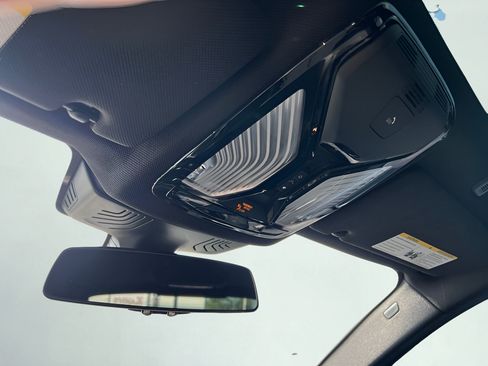 Used 2019 BMW 530i RWD image 46