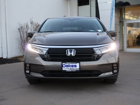 Used 2022 Honda Odyssey Touring image 2
