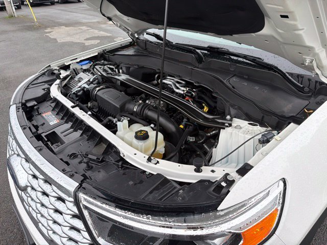 Used 2024 Ford Explorer Platinum w/ Technology Package AWD/4WD image 55