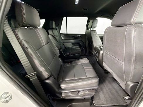 Used 2025 Chevrolet Tahoe RST w/ RST Performance Edition AWD/4WD image 31