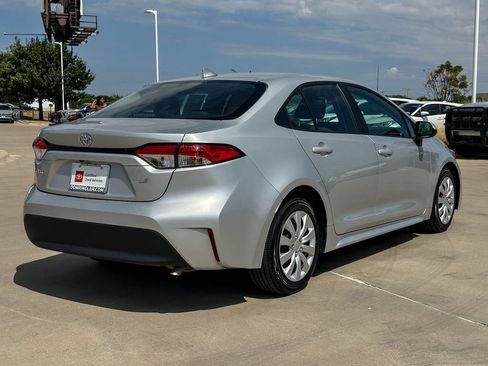 Used 2025 Toyota Corolla LE FWD image 3