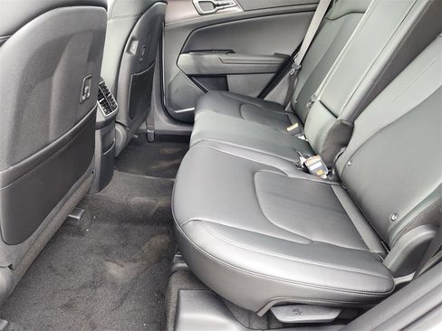 New 2026 Kia Sportage EX image 9