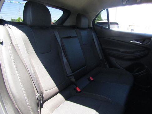 Used 2020 Buick Encore GX Select w/ Sport Touring Package FWD image 21