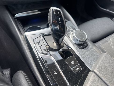 Used 2021 BMW 530i RWD image 24