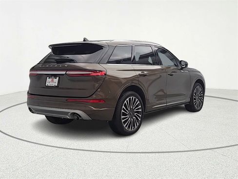 Used 2022 Lincoln Corsair Reserve w/ Sport Package image 7