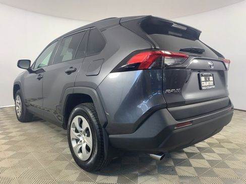 Used 2021 Toyota RAV4 LE image 5