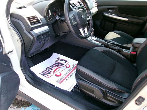 Used 2017 Subaru Crosstrek 2.0i Premium image 13