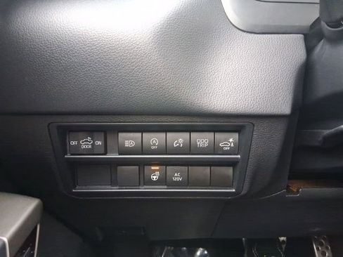 Used 2022 Toyota Tundra Limited w/ TRD Off-Road Package image 33