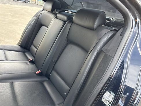 Used 2015 BMW 750i image 32