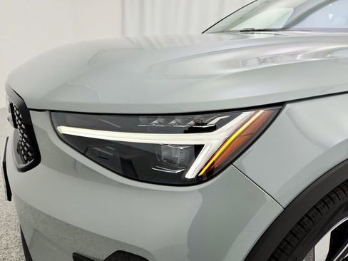 New 2026 Volvo XC40 B5 Ultra w/ Climate Package image 30