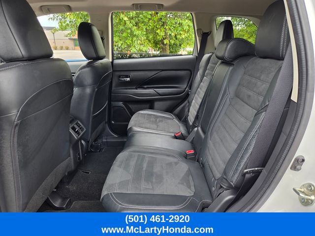 Used 2020 Mitsubishi Outlander SE FWD image 12