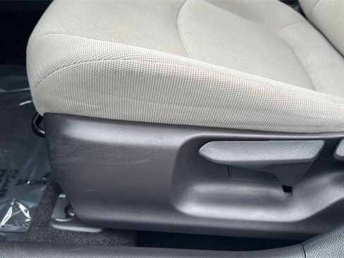 Used 2021 Toyota Corolla LE image 13