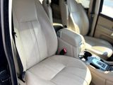 Used 2016 Land Rover LR4 HSE image 5