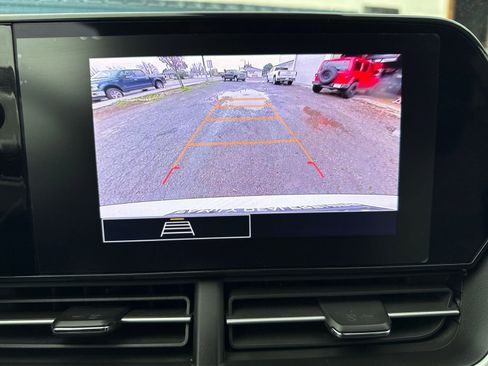 Used 2024 Chevrolet Trax LS image 20