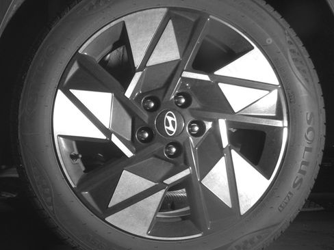 Used 2025 Hyundai Kona SEL image 14