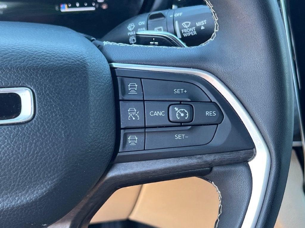 Used 2024 Jeep Grand Cherokee Limited 4xe AWD/4WD image 29