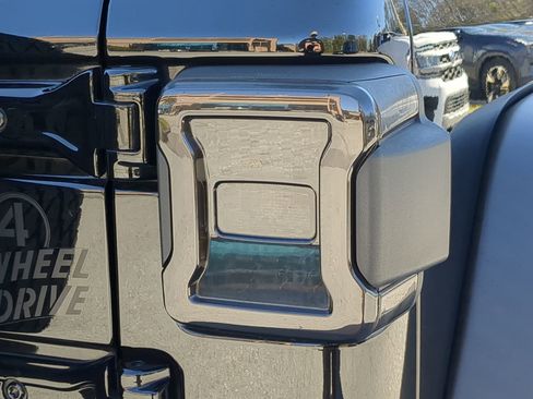 Used 2021 Jeep Wrangler Unlimited Sport image 37