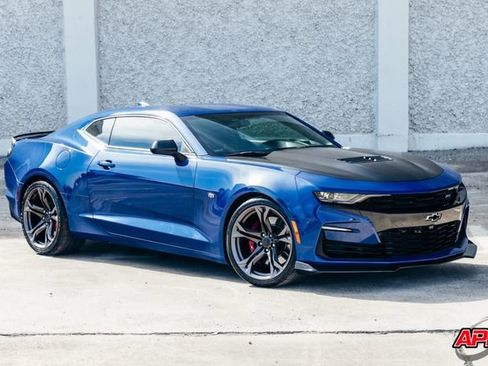 Used 2019 Chevrolet Camaro SS image 37