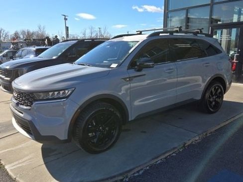Used 2022 Kia Sorento S image 2