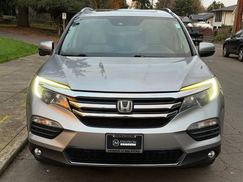 Used 2016 Honda Pilot Touring image 4