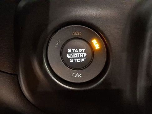 Used 2022 Jeep Gladiator Willys image 20