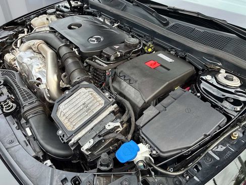 Used 2025 Mercedes-Benz CLA 250 4MATIC image 16