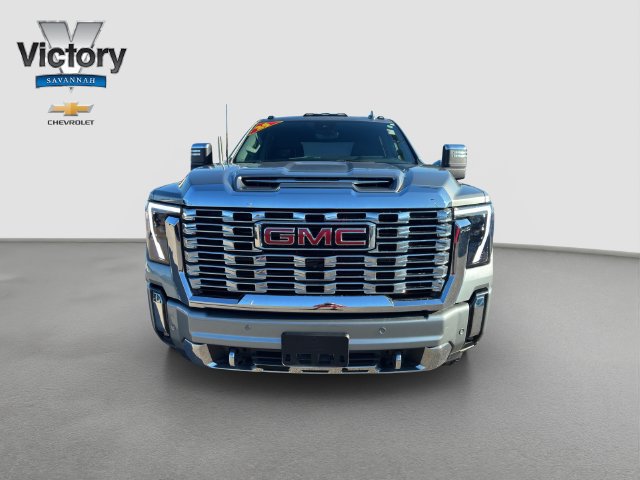 Used 2025 GMC Sierra 3500 Denali w/ Denali Reserve Package AWD/4WD image 2