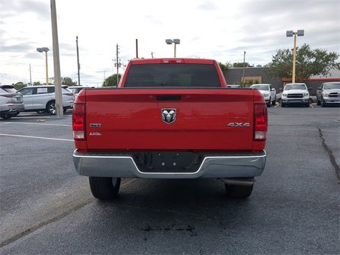 Used 2024 RAM 1500 Classic SLT image 5