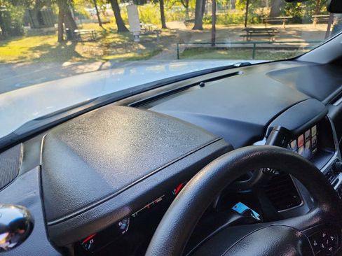 Used 2019 Chevrolet Tahoe POLICE w/ Remote Keyless Entry Package image 19