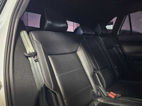 Used 2022 Volkswagen Atlas Cross Sport SEL R-Line AWD/4WD image 13