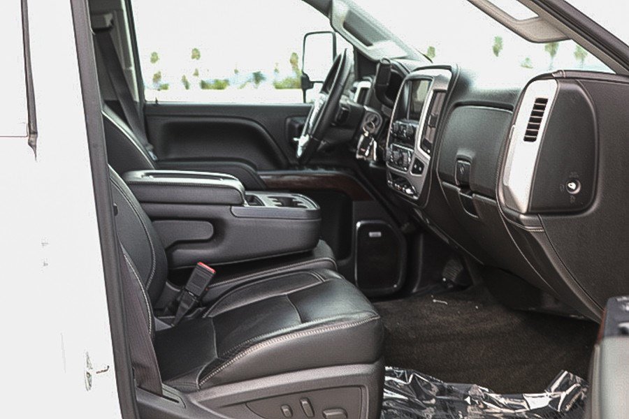 Used 2015 GMC Sierra 2500 SLT w/ SLT Preferred Package AWD/4WD image 16