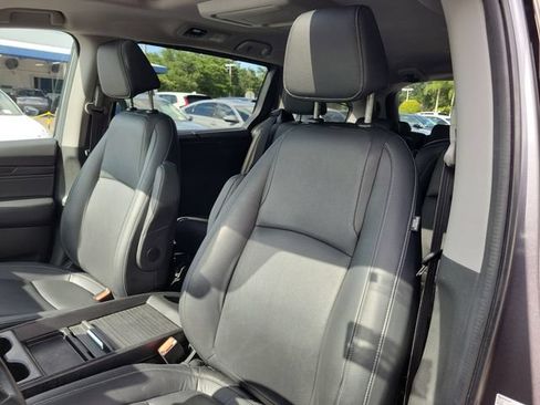 Certified 2024 Honda Odyssey Touring image 19