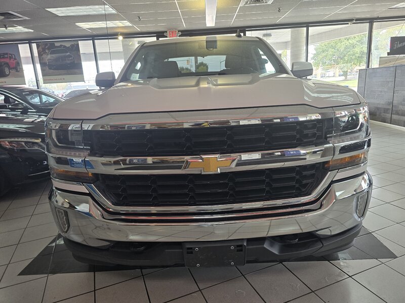 Used 2017 Chevrolet Silverado 1500 LT w/ All Star Edition AWD/4WD image 2