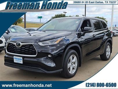 Used 2024 Toyota Highlander LE