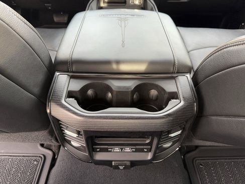 Used 2024 RAM 2500 Limited image 33