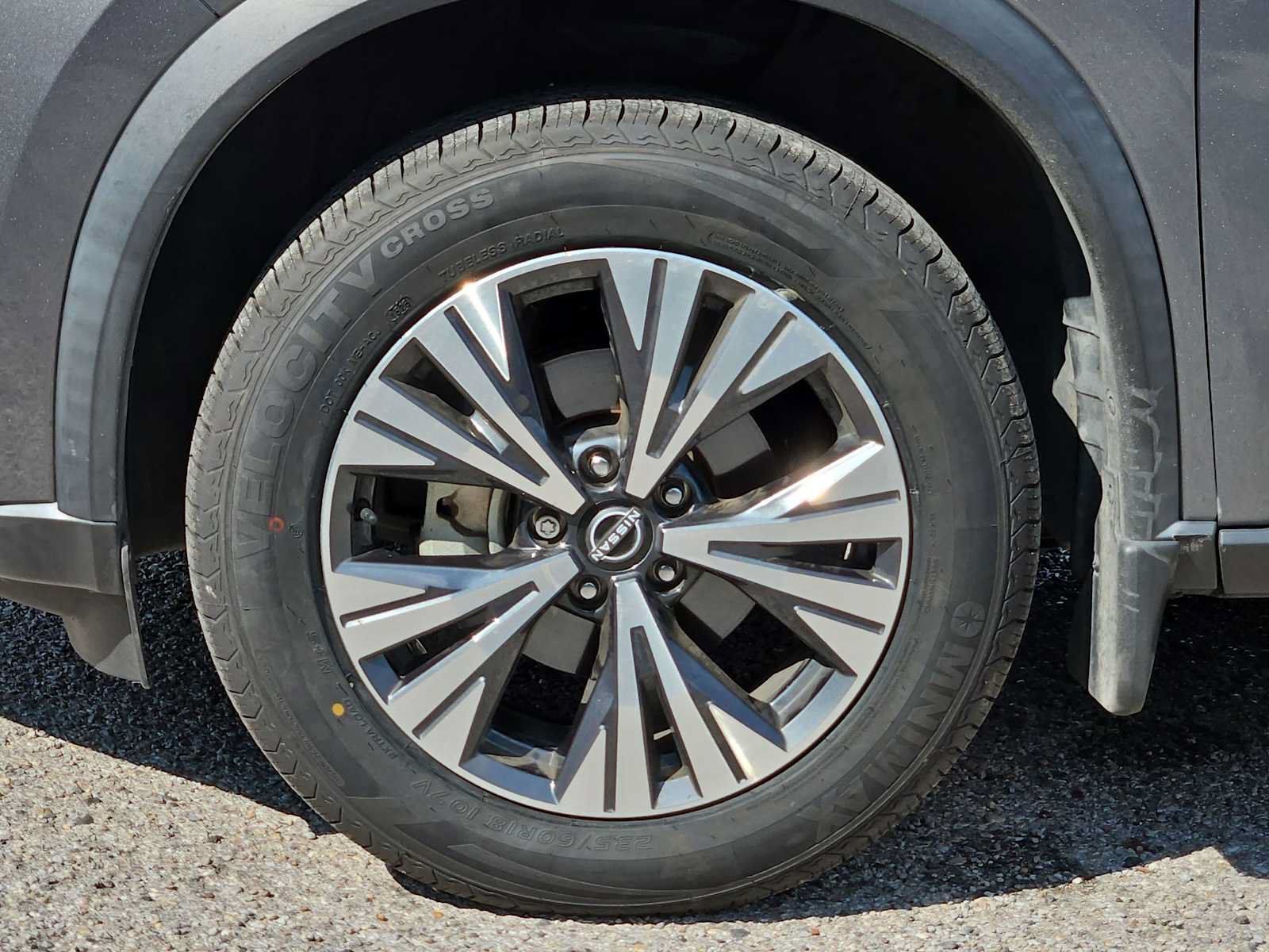 Used 2023 Nissan Rogue SV FWD image 15