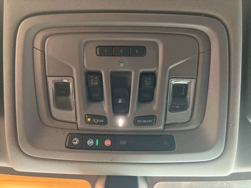 Used 2019 Chevrolet Silverado 1500 LT Trail Boss AWD/4WD image 21