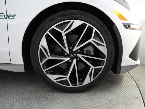 Used 2023 Hyundai Ioniq 6 Limited RWD image 20
