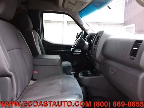 Used 2019 Nissan NV 2500 SV image 12
