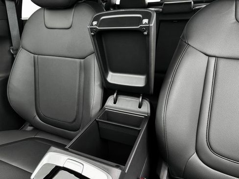 Used 2025 Hyundai Santa Cruz SEL image 18