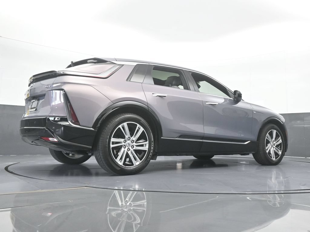 Used 2024 Cadillac Lyriq Tech RWD image 75