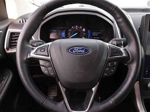 Used 2024 Ford Edge SEL image 10