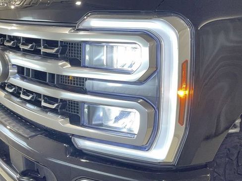 Used 2024 Ford F350 Lariat w/ Lariat Ultimate Package AWD/4WD image 15