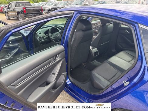 Used 2018 Honda Accord Sport image 26