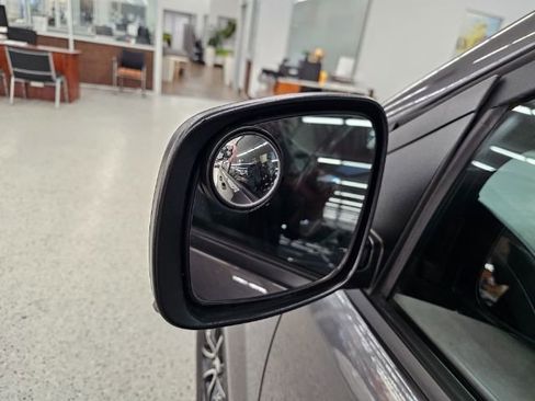 Used 2017 Dodge Grand Caravan GT image 40