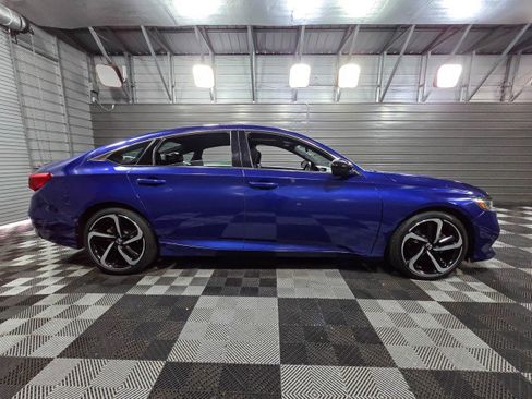Used 2021 Honda Accord Sport image 9