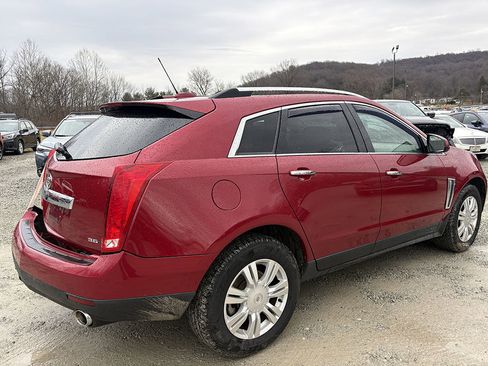 Used 2015 Cadillac SRX Luxury image 2