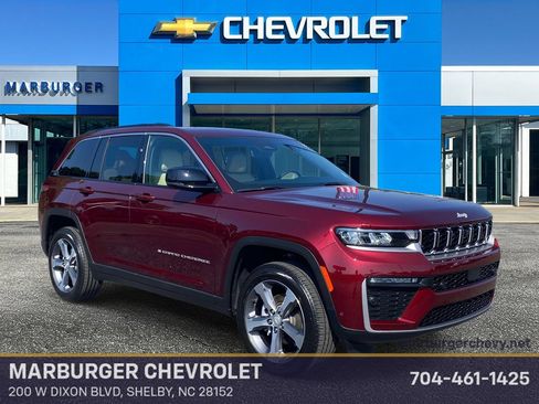 Used 2026 Jeep Grand Cherokee Limited w/ Luxury Tech Group II AWD/4WD image 1